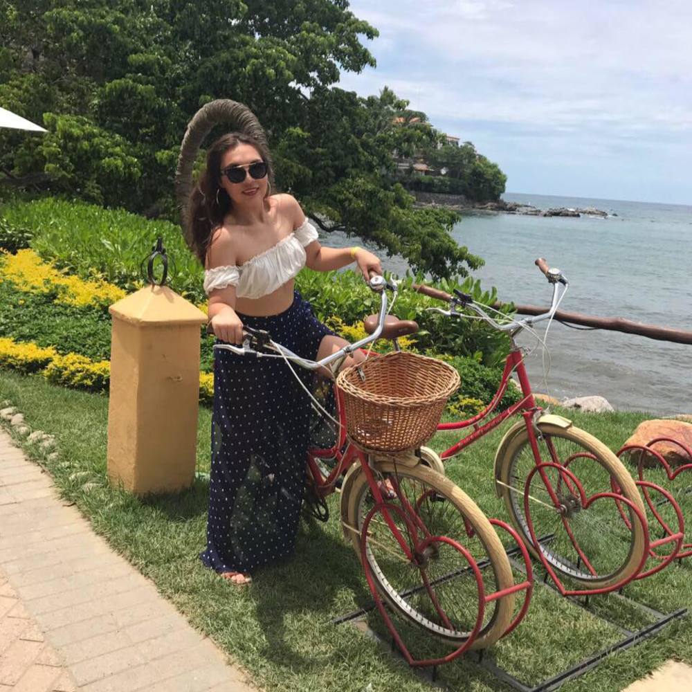 Meet your Posher, Anel